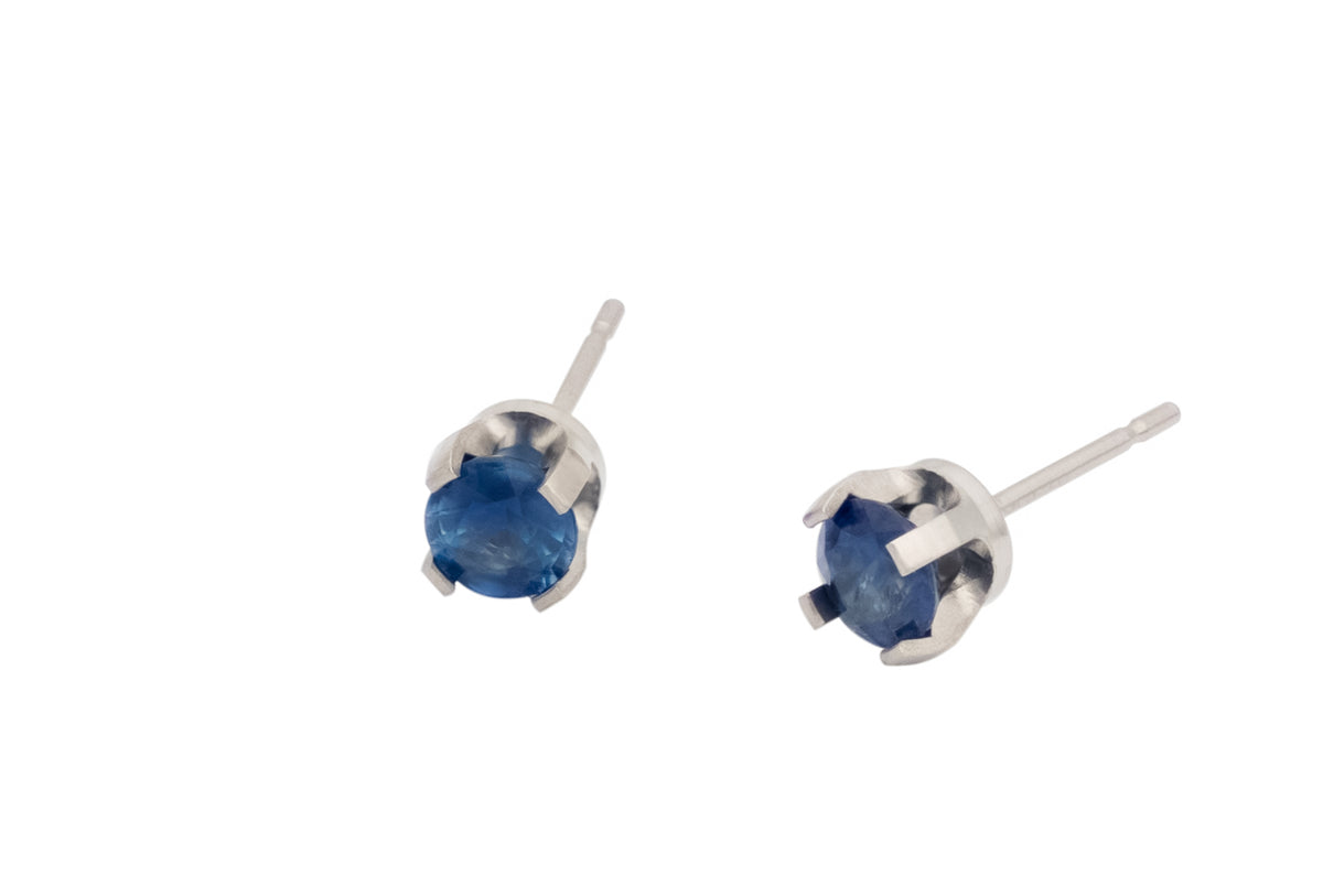 Sapphire Gemstone Titanium Stud Earrings / 4mm Cabochon Bezel Set / Hypoallergenic  Earrings Studs 