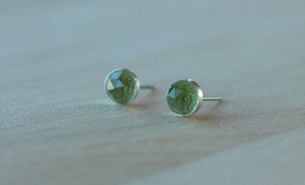 Rose Cut Peridot Bezel Gemstones, Large (Niobium or Titanium Post Earrings) - Pretty Sensitive Ears