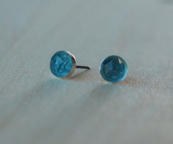 Rose Cut London Blue Topaz Bezel Gemstones, Large (Niobium or Titanium Post Earrings) - Pretty Sensitive Ears
