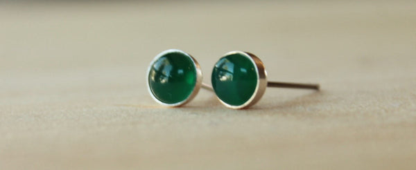 Green Onyx Bezel Gemstone, Large (Nickel Free Niobium or Titanium Post Earrings) - Pretty Sensitive Ears