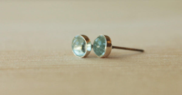 Sky Blue Topaz Bezel Gemstones, Large (Niobium or Titanium Post Earrings) - Pretty Sensitive Ears