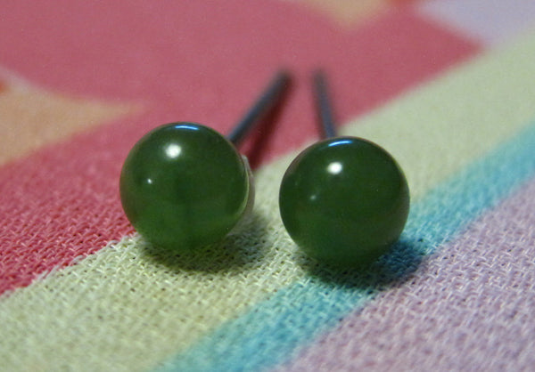 Nephrite Jade Gemstones, Small (Niobium, Titanium, or Surgical Steel Stud Earrings) - Pretty Sensitive Ears