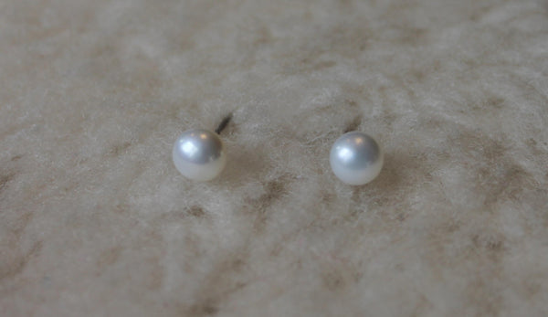 Classic Pearls, Extra Large (Niobium, Titanium, or Surgical Steel Post Earrings for Sensitive Ears) - Pretty Sensitive Ears