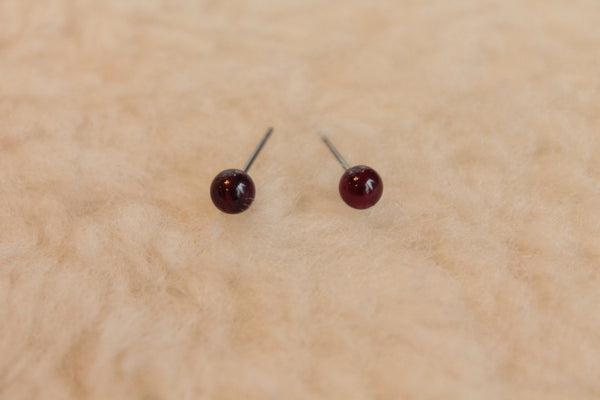 Garnet Gemstone, Med (Niobium, Titanium, or Surgical Steel Stud Earrings) - Pretty Sensitive Ears