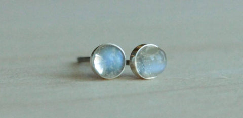Adularia (Blue Flash Ceylon Moonstone) Bezel Gemstones, Small (Niobium or Titanium Stud Earrings) - Pretty Sensitive Ears
