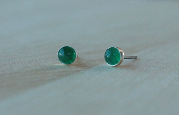 Emerald Bezel Gemstones, Med (Niobium or Titanium Post Earrings) - Pretty Sensitive Ears