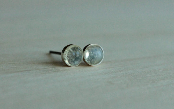 Adularia (Blue Flash Ceylon Moonstone) Bezel Gemstones, Med (Niobium or Titanium Post Earrings) - Pretty Sensitive Ears