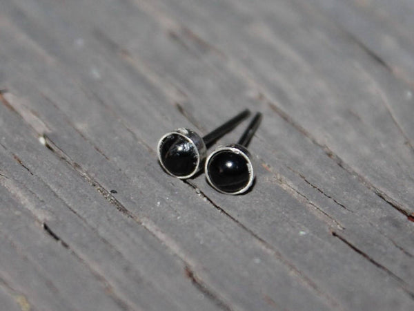 Black Star Diopside Bezel Gemstones, Small (Niobium or Titanium Post Earrings) - Pretty Sensitive Ears
