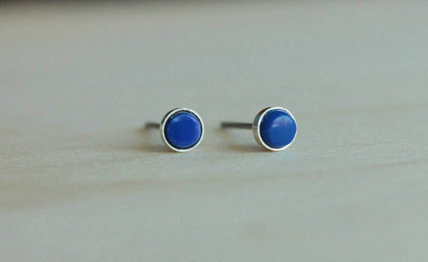 Lapis Lazuli Bezel Gemstone, Small (Niobium or Titanium Stud Earrings) - Pretty Sensitive Ears