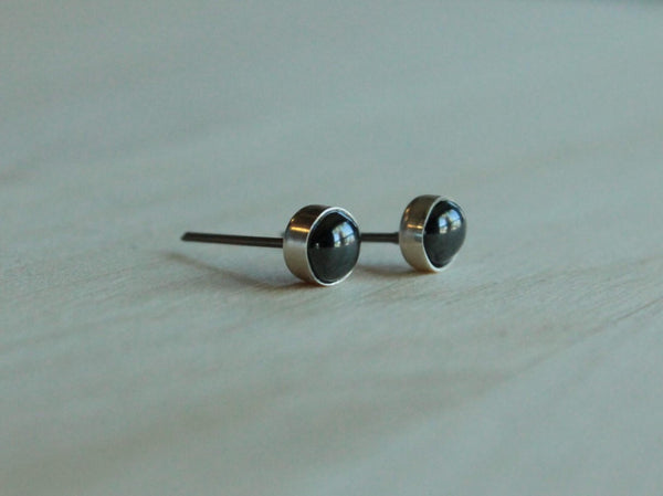 Hematite Bezel Gemstone, Med (Niobium or Titanium Post Earrings for Sensitive Ears) - Pretty Sensitive Ears