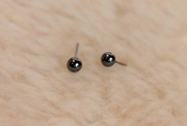 Hematite Gemstones, Med (Niobium, Titanium, or Surgical Steel Stud Earrings) - Pretty Sensitive Ears