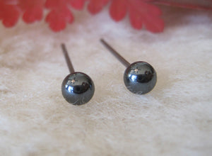 Hematite Gemstones, Small (Niobium, Titanium, Surgical Steel Stud Earrings for Sensitive Ears) - Pretty Sensitive Ears