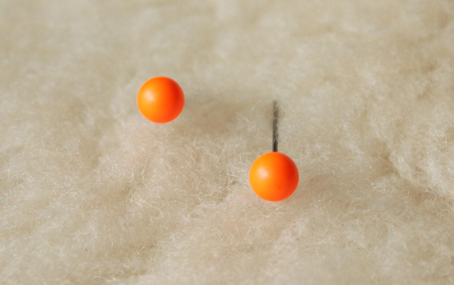 Neon Orange Swarovski Pearls (Niobium / Titanium / Surgical Steel Post Earrings) - Pretty Sensitive Ears
